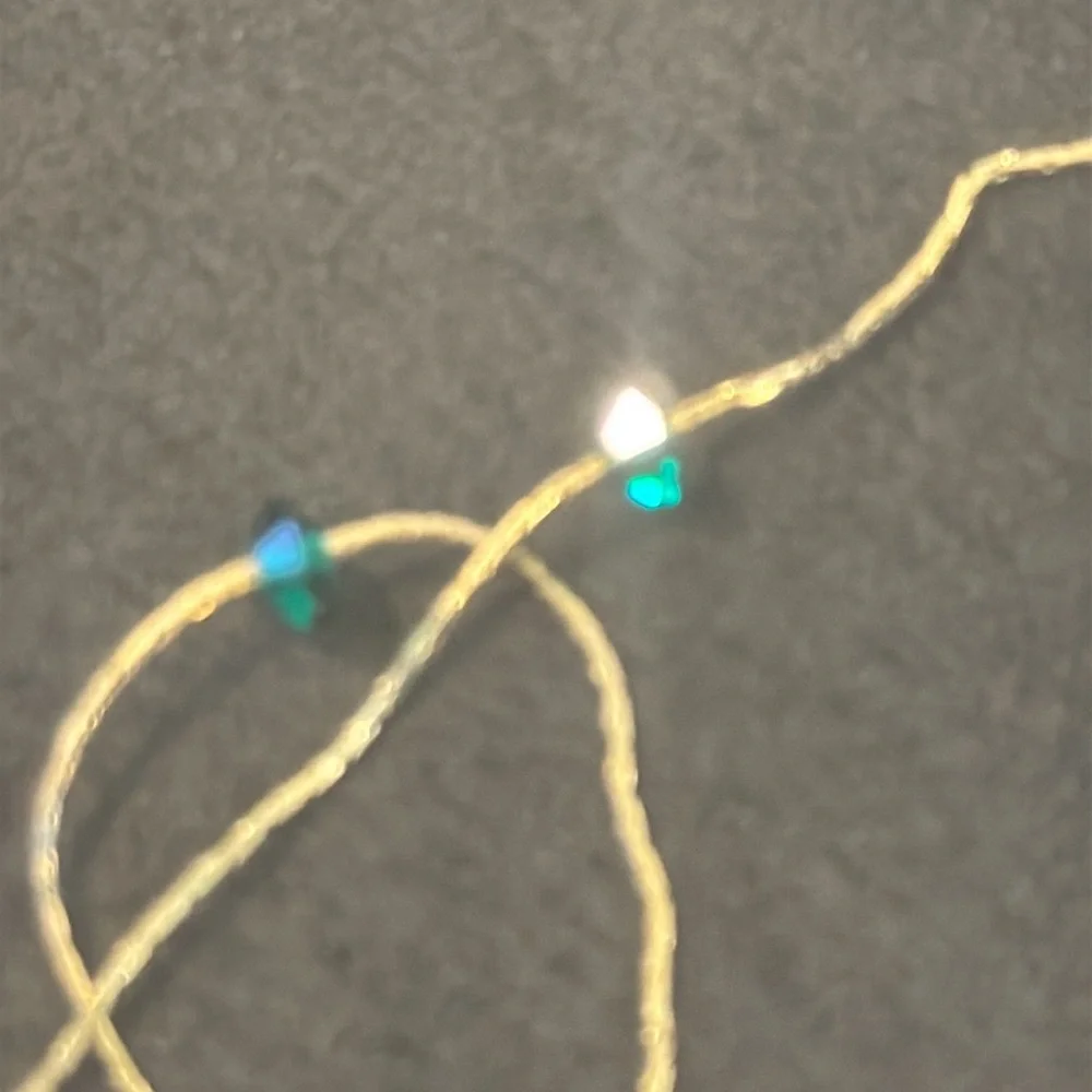 🛑🛑SOLD 🛑🛑Vintage Liquid Gold Necklace with Green Glass Crystals - Picture 16 of 17